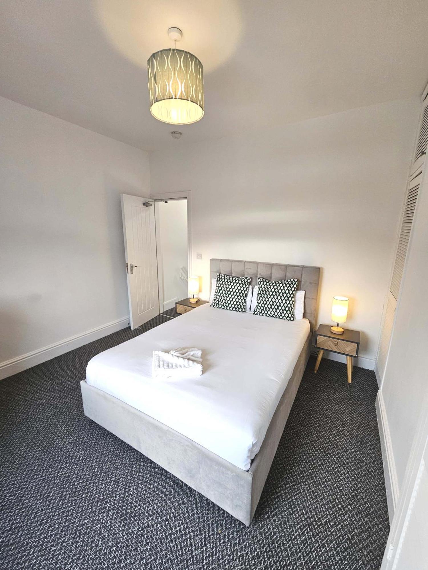 Modern & Stylish 3-Bedroom Home In St Helens St Helens  Eksteriør billede